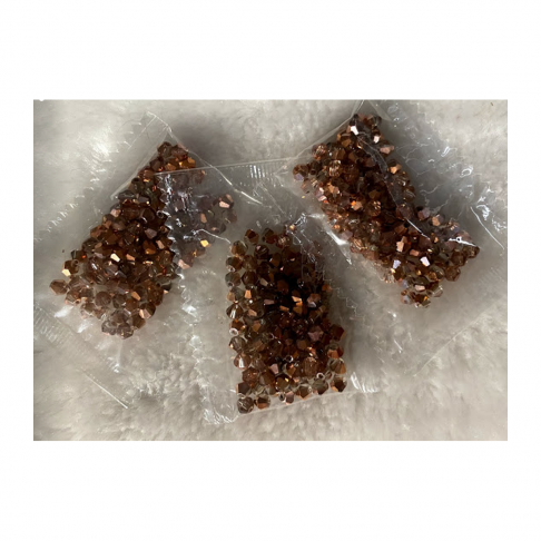 KR-KA162  kristalo karoliukai, 4mm, apie 100, VARIO AB