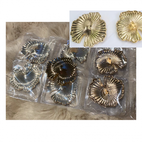 S-M-4002 Metalinė saga "Lapas", 4cm, švelni aukso sp., 1 vnt.