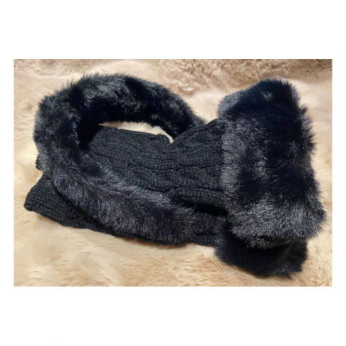 LR-SM5 Lankelis , riešinės su kailiukais, komplektas. Juodos sp., SxM dydis.