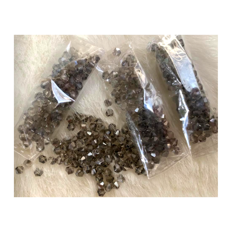 KR-34001  Kristalo karoliukai, bikone, 4mm, 100vnt., deimanto PILKA