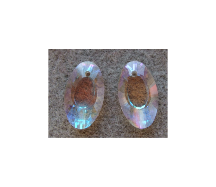 KR-10230 kristalo pakabukas, ovalo formos 22x15mm