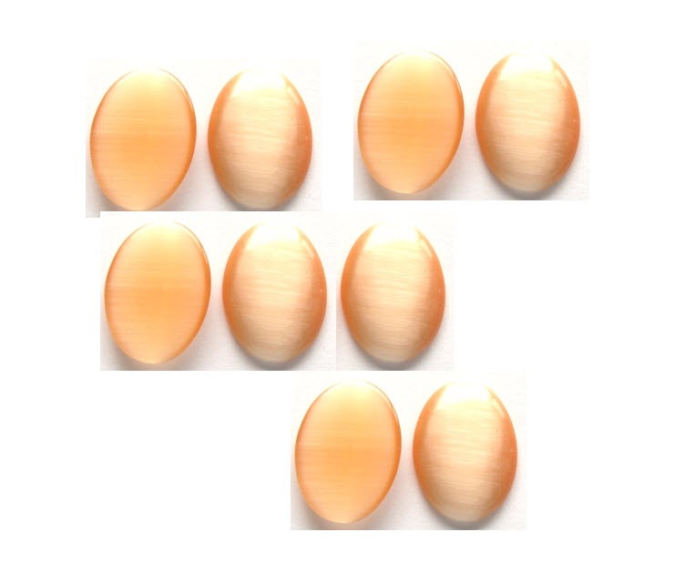 KAB-KT18133 Kabošonas 18x13mm, katės akis, šv. persikų sp.