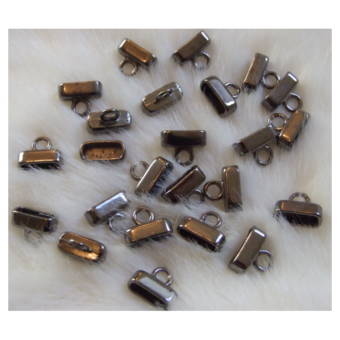 JUOD-2222  Užbaigimo detalė, vidus apie 10x4mm juostelei, virvutei