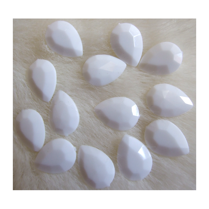 KAB-4383 Akrilinis kabošonas,18x13x4mm, lašelis, abi pusės vienodos, BALTAS
