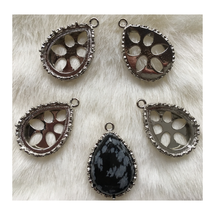 7-2292 Rėmelis kabošonui, apie 25x18mm, 3D, "Lašelis"