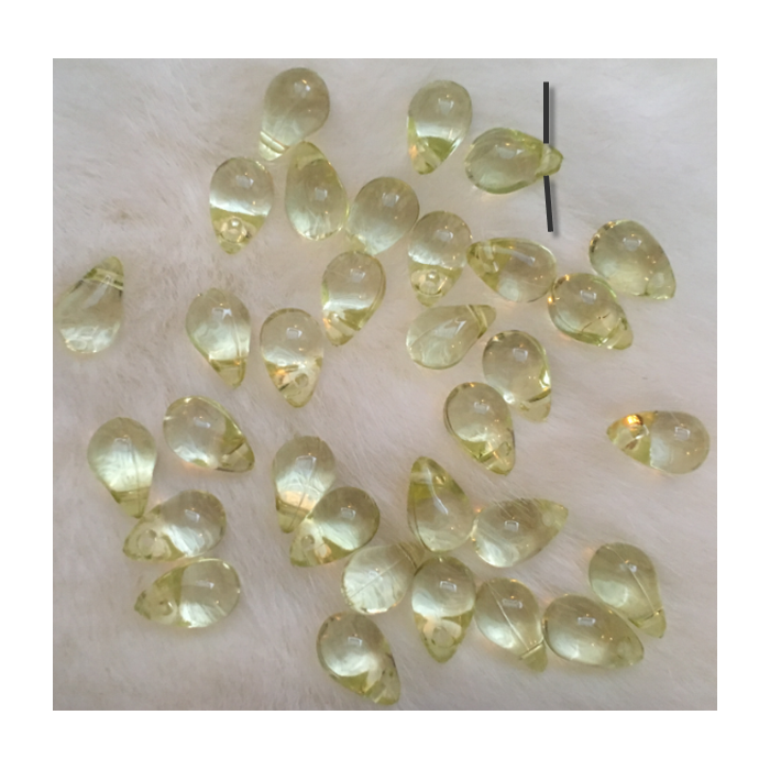 AKR-AD5  Akrilinis karoliukas, "Lašelis", 13x8mm  Šv., ŽALIAS